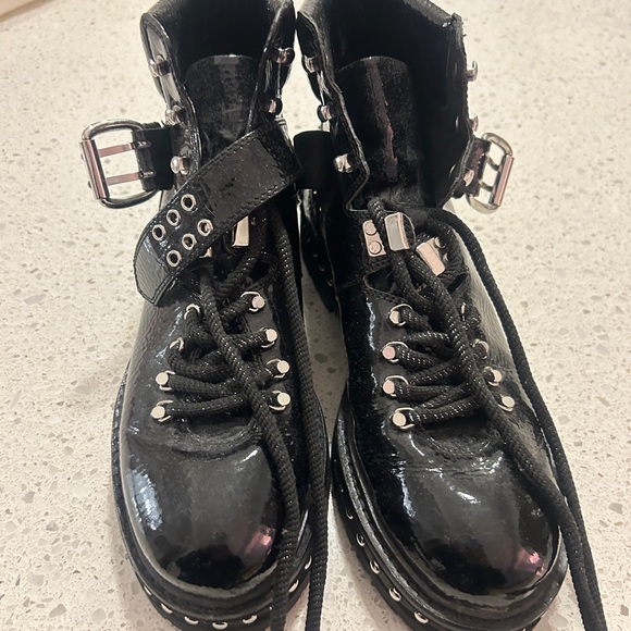 Lola Cruz Patent Moto boot - Picture 3 of 5